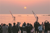 青島：海水浴場“花式”升級，打造“流量高地”