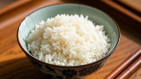 50歲女子，每天光吃菜不吃米飯，六個月后，身體發(fā)生了什么變化？
