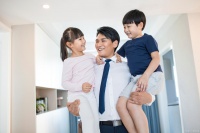 合理安排工作与家庭双重压力，构建健康的生活体系