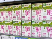 你是否知道如何选择无糖酸奶呢，无糖酸奶对健康有哪些益处