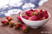 皮肤科推荐TOP8养颜花茶：淡斑瘦身两不误