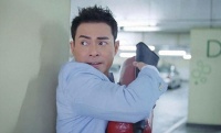 憂慮！香港著名男演員患重病后體形消瘦，瘦得如紙片人正積極增肌