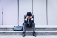 人到中年：家庭責(zé)任與健康挑戰(zhàn)的雙重考驗(yàn)
