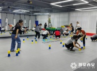 舒緩壓力 搏擊塑形 社區(qū)組織女性健身活動(dòng) 西安新聞網(wǎng)