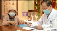 全國甲狀腺領(lǐng)域?qū)＜?，BTV《都市晚高峰》報道人物賈永忠：醫(yī)路仁心繪甲康，岐黃新章譜華篇