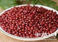 女生養(yǎng)顏?zhàn)钣行У募t豆減肥食譜