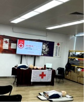 健康服务与管理教师参加红十字救护员培训