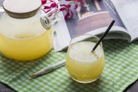 蜂蜜白醋水有啥神奇功效？这几种效果，让你喝出健康小惊喜！