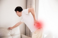 腰部推拿手法 四種推拿手法呵護(hù)腰部健康