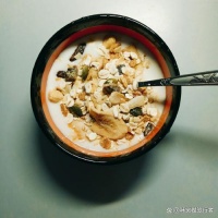 一碗酸奶麥片，讓你和孩子吃得健康又滿足