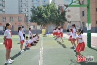 石家庄市四中路小学举办“爱眼护眼”健康趣味运动会