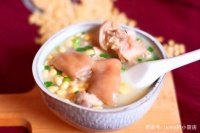 燉豬蹄湯，牢記三個料不要放，教你正確做法，湯鮮香不腥特好喝