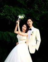 最强售后！演员方文强刘文曲官宣结婚 谭松韵刘昊然送祝福