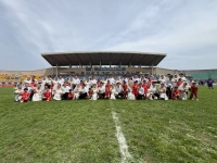 香港明星足球队友谊赛在安徽临泉开赛，谭咏麟、黄日华等明星精彩亮相