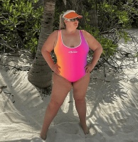 英国真人秀明星杰玛为婚礼健身，目标健康非骨瘦