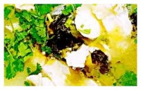 酸菜鱼片汤,鱼片鲜美嫩滑,麻油的浓香，是老少皆宜的美味