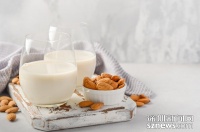 “植物奶”能替代牛奶吗？乳糖不耐受的人该怎么喝奶？