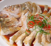 简单营养！一家3口晚餐，蒸蒸煮煮3道菜，网友：养生！