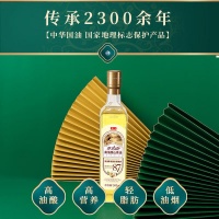想要厨房大焕新？齐云山山茶油堪称秘密武器，它能解锁健康烹饪新境界，让你轻松享受绿色美味的厨房时光
