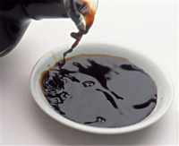 教你自制醋泡黑豆，平時每天吃一點(diǎn)，養(yǎng)肝護(hù)腎又美容