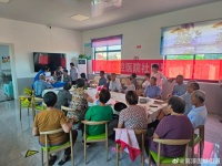 #街村速览# 【高淳固城街道新港村：开展“齿健无忧，义诊相伴”便民服务活动】 随着社会老龄化的加剧，老年人的口腔健康问题日益受到社会的关注。近日，高淳固城街道新港村党总支、南京乐成贤居家养老服务中心以及高淳康贝佳口腔医院联合开展“齿健无忧，义诊相伴”便民服务活动，切实提高老年人的口腔 ​