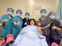 哈医大一院迎来首个马年宝宝 产科团队守护瘢痕子宫产妇自然分娩