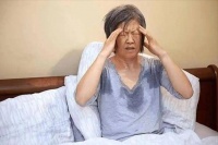 肝病没有预警？医生提醒：身体如果出现这4个表现，建议尽早检查