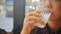 一个被严重低估的减肥技巧！饭后一杯温开水，有人三个月瘦了6斤