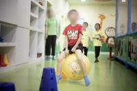 触觉训练黄金期：抓住孩子感觉发展的关键窗口