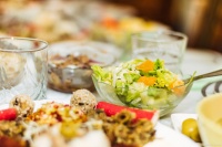 中年养生禁忌：饮食三多三少别忽视，合理搭配更臻健康