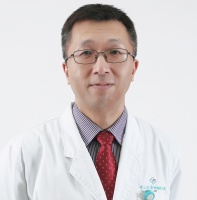 青年高血压怎么引起的