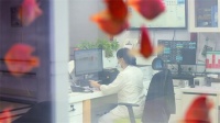 大年初一的“纸上勋章”！三幅素描定格北京老年医院安宁疗护温暖瞬间