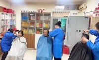特写1+1丨迎泽街道解放南路一社区：便民服务进社区，温情守护暖民心