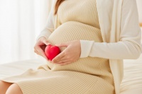孕期护肤全攻略：安全度过“特殊期”，这些成分请绕行！