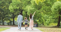 30岁如何买保险？给家人买保险要注意什么？最新攻略！ 原文来自微信公众号 深蓝保：预算1.4万，配齐一家六口的保险！现在生二胎的人越来越多，有了二宝，家庭责任也更大了。最近，...