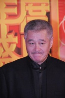 74岁郑则仕暴瘦30斤！中老年科学减脂指南：从“肥猫”逆袭看健康管理