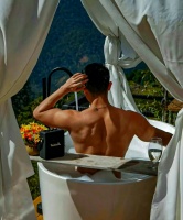 自信与健康的独特魅力：脂包肌身材的吸引力