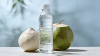 火爆的椰子水居然“塌房”了？营养师教你分辨100%纯椰子水