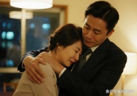 我48岁才明白：婚后遇见的“灵魂伴侣”，不过是中年危机为你量身定做的一场幻觉