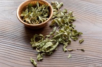 久坐必看｜喝对荷叶茶，告别小肚腩，轻松拿捏轻盈感