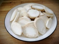自制健康炒饭：拒绝油腻，享受美味