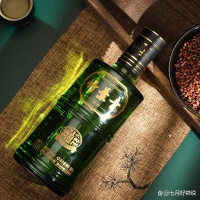 竹葉青露酒,清新草本風味暢享健康生活