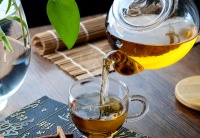 女性适合喝什么茶叶好？常喝4款应季茶，滋养甘甜受益多