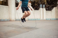 成功减重35斤（130→102斤）跳绳减脂大纲——低成本、高效燃脂的核心运动方案