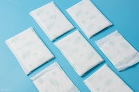 盐袋热敷好处多，这些禁忌可别踩雷！