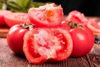 西红柿竟然能帮助消化和减肥，低热量高营养，瘦身效果令人惊艳！