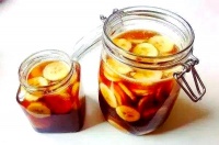 醋泡香蕉的惊人健康益处与简单制作方法