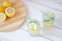 总听人说柠檬水减肥，你真的喝对有效代谢的方法了吗