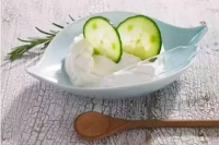 八种酸奶搭配助力减肥健康饮食新选择