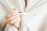 退燒藥間隔幾個(gè)小時(shí)吃一次？用藥注意事項(xiàng)要記牢